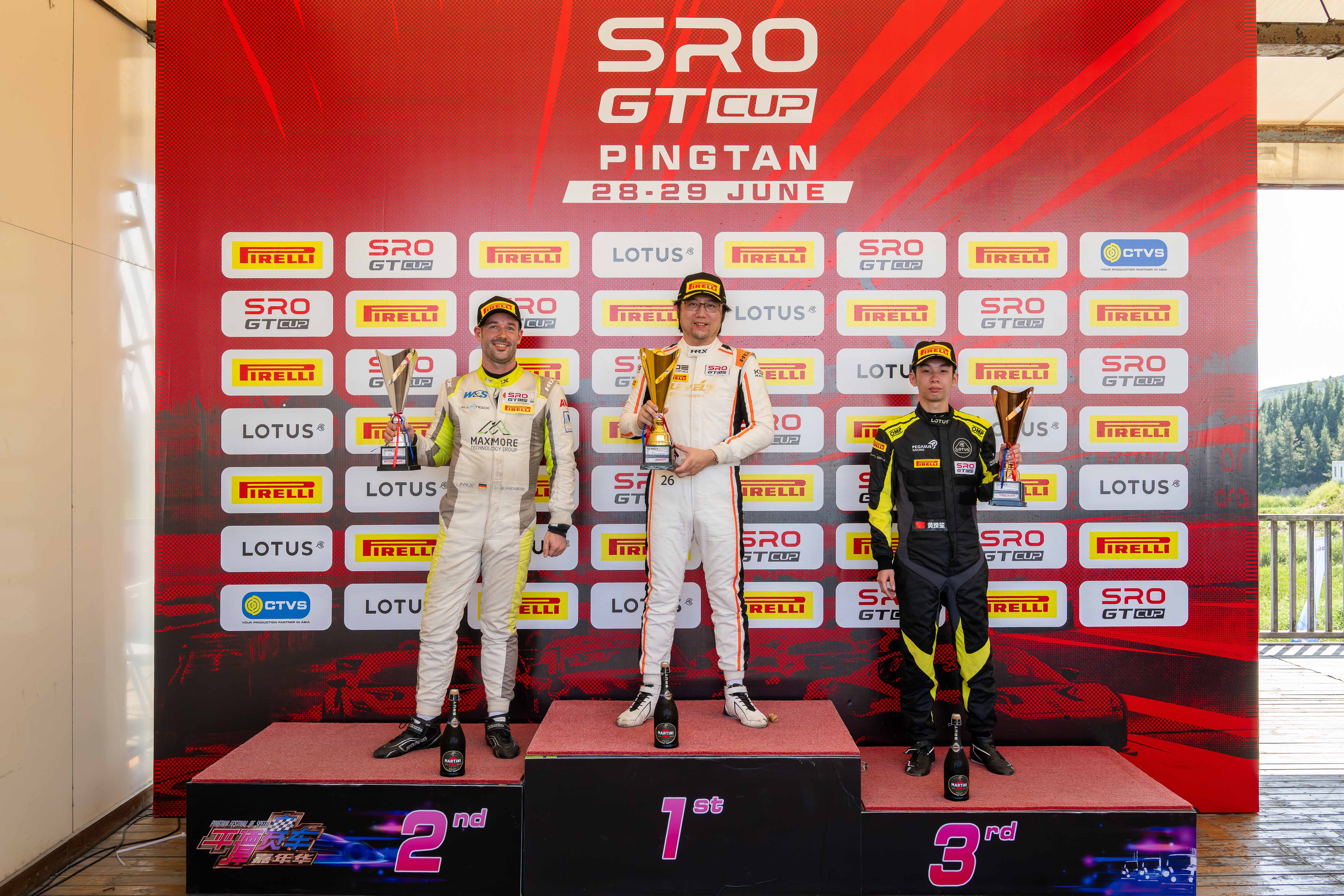 podium J2T_8482