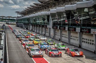Group photo Sepang 2018 | Blancpain GT Series Asia