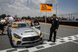 #666	GruppeM Racing Team	Reinhold Renger	Reinhold Renger	Mercedes-AMG GT4	Buriram 2018 | #82	BMW Team Studie	Ken Urata	Max Chen	BMW M4 GT4	Buriram 2018