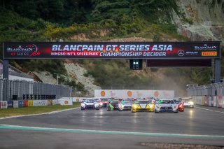 Race 2 Start Ningbo 2018 | Blancpain GT Series Asia