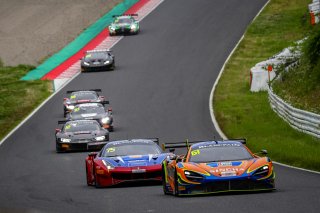 #61	ABSSA Motorsport	McLaren 720S GT3	Piti Bhirombhakdi	Keita Sawa	Suzuka 2019 | Blancpain GT Series Asia