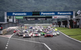 Race 1 Start Fuji 2019 | Blancpain GT Series Asia