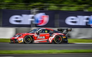 18	AAS Motorsport	Kantadhee Kusiri	Tanart Sathienthirakul	Porsche 911 GT3 R | Blancpain GT Series Asia