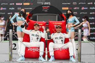 27 Yogibo Racing	Naoki Yokomizo	Kiyoto Fujinami	Ferrari 488 GT3 | Blancpain GT Series Asia