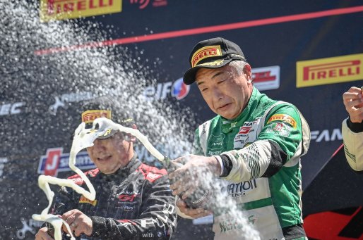 47 D'station Racing	Satoshi Hoshino		Aston Martin Vantage AMR GT3 | Blancpain GT Series Asia