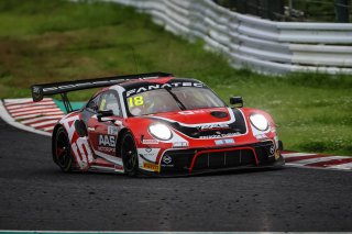 18	EBM Giga Racing	Kantadhee Kusiri	Tanart&nbsp;Sathienthirakul	Porsche 911 GT3 R | Blancpain GT Series Asia