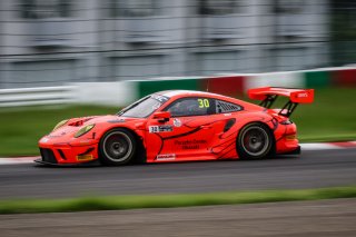 30	Porsche Center Okazaki	Hiroaki Nagai	Yuta Kamimura	Porsche 911 GT3 R | Blancpain GT Series Asia