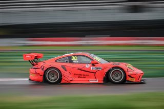 30	Porsche Center Okazaki	Hiroaki Nagai	Yuta Kamimura	Porsche 911 GT3 R | Blancpain GT Series Asia