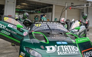 47	D'station Racing	Satoshi Hoshino	Tomonobu Fujii	Aston Martin Vantage AMR GT3 | Blancpain GT Series Asia