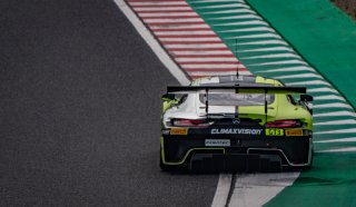 2	Climax Racing	Zhou Bihuang	Dennis Lind	Mercedes-AMG GT3 EVO | SRO Motorsports Group