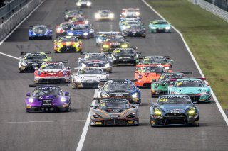 Suzuka Race 1 Start | SRO Motorsports Group