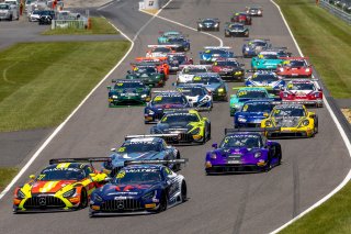 Suzuka Race 2 Start | SRO Motorsports Group