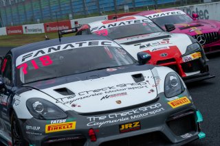 GT4 Group Photo | SRO Motorsports Group