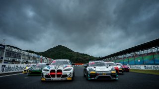 GT4 Group Photo | SRO Motorsports Group
