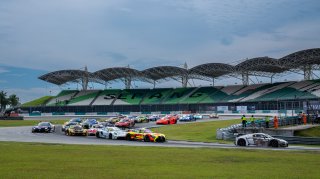 Sepang Race 1 Start | SRO Motorsports Group