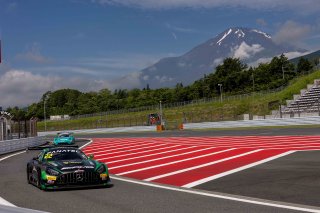 22 Climax Racing Wang Zhongwei Jules Gounon Mercedes-AMG GT3 EVO | SRO Motorsports Group