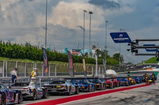 Sepang Race 1 Pit Lane | SRO Motorsport Group