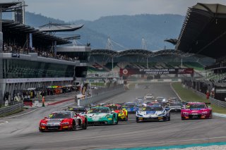 Sepang Race 1 Start | SRO Motorsport Group