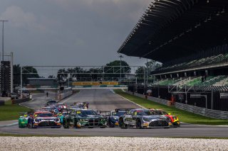 Sepang Race 2 Start | SRO Motorsport Group