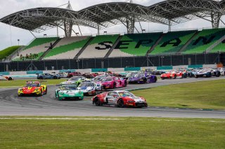 Sepang Race 1 Start | SRO Motorsport Group