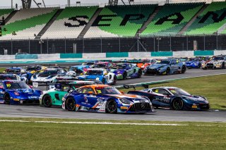 Sepang Race 2 Start | SRO Motorsport Group