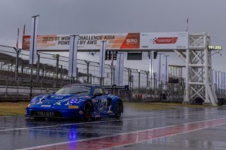 33	Vollgas Motorsports	Han Mingwan	Daan Arrow	Porsche 911 GT3R (992) | SRO Motorsport Group