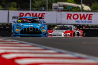 44	Climax Racing	Zhang Yaqi	Ling Kang	Mercedes-AMG GT3 EVO | SRO Motorsport Group