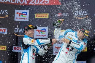 96	Winhere Harmony Racing	Chen Weian	Deng Yi	Ferrari 296 GT3 | SRO Motorsport Group