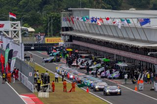 Mandalika Race 1 Pit Lane | SRO Motorsport Group