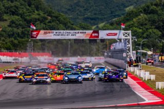 Mandalika Race 2 Start | SRO Motorsport Group