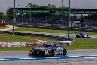 2	Climax Racing	Mike Zhou	Ralf Aron	Mercedes-AMG GT3 EVO | SRO Motorsport Group