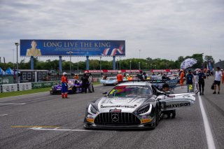 2	Climax Racing	Mike Zhou	Ralf Aron	Mercedes-AMG GT3 EVO | SRO Motorsport Group