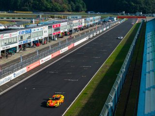 37	Phantom Global Racing	Anthony Liu	Dorian Boccolacci	Porsche 911 GT3 R (992) | SRO Motorsport Group