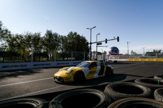 321	Absolute Racing	Nazim Azman	Daniel Lu	Porsche 911 GT3 R (992) | SRO Motorsports Group / Jun Qian