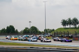 Sepang Race 2 Start | SRO Motorsport Group