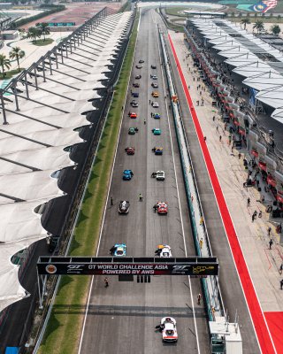 Sepang Race 1 Start | SRO Motorsport Group