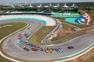 Sepang Race 2 Start | SRO Motorsport Group