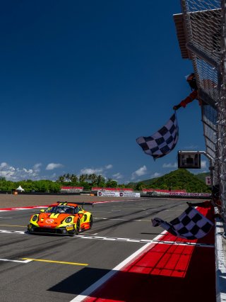37	Phantom Global Racing	Anthony Liu Xu	Loek Hartog	Porsche 911 GT3 R (992) EVO | SRO Motorsport Group