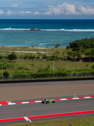 8	Climax Racing	Setiawan Santoso	Zhou Bi Huang	Mercedes-AMG GT3 EVO | SRO Motorsport Group