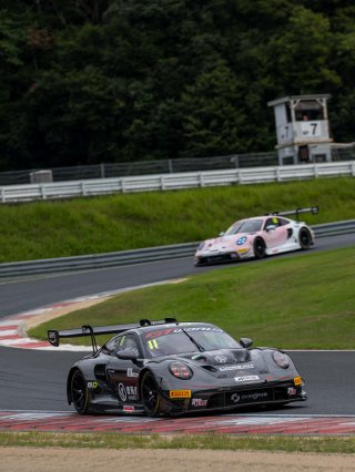 11	Origine Motorsport	Lu Wei	Laurin Heinrich	Porsche 911 GT3 R (992) EVO | SRO Motorsport Group