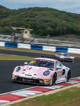 22	Origine Motorsport	Liu Hangcheng	Wang Zhongwei	Porsche 911 GT3 R (992) EVO | SRO Motorsport Group