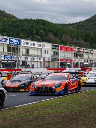 Group Photo | SRO Motorsport Group