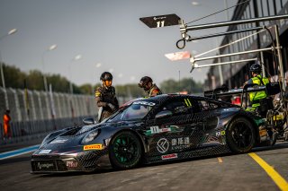 11	Origine Motorsport	Lu Wei	Loek Hartog	Porsche 911 GT3 R (992) EVO | SRO Motorsports Group