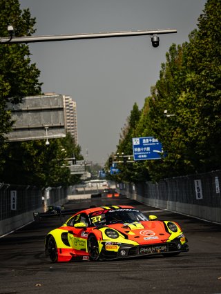 37	Phantom Global Racing	Anthony Liu	Ayhancan Guven	Porsche 911 GT3 R (992) EVO | SRO Motorsports Group