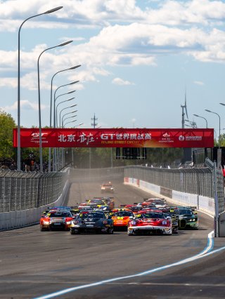 Beijing Race 2 Start | SRO Motorsports Group