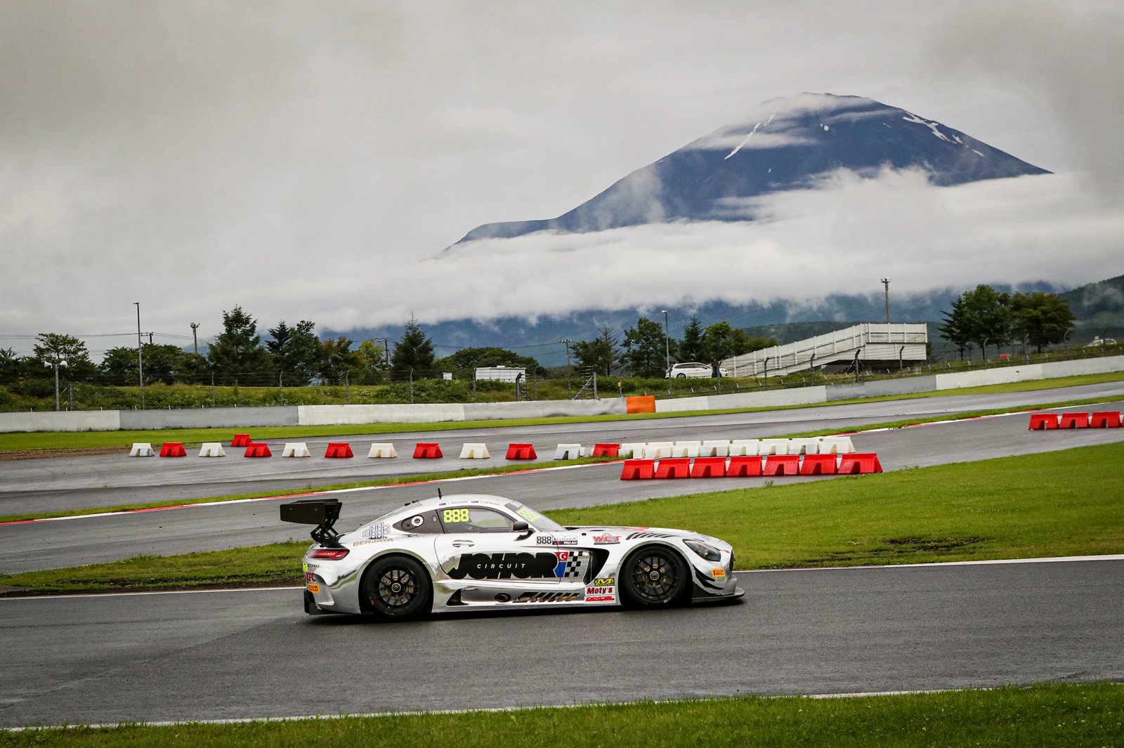 Official practice: Jaafar tops wet final practice at Fuji