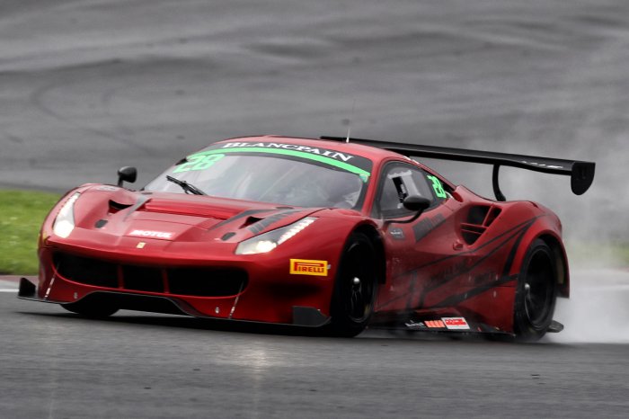 FP1: ARN Racing’s Sasaki tops wet opening practice at Fuji