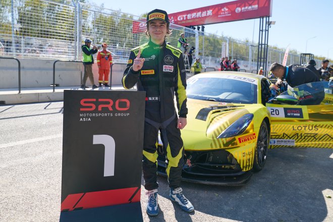 SRO GT杯北京站正赛R1：陆文龙末位居上斩获桂冠