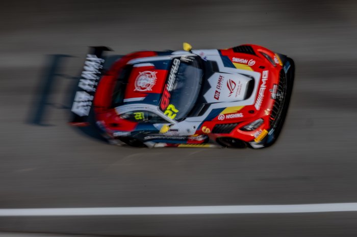 Sepang: Climax leads the way on opening morning