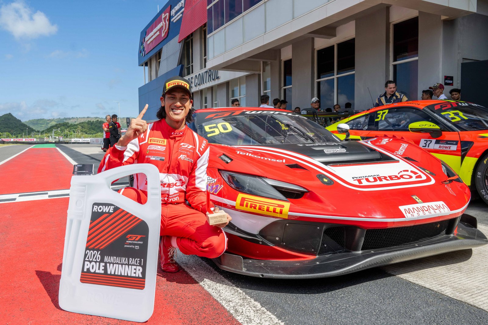 Mandalika: Debutants Gelael and Hartog share pole positions